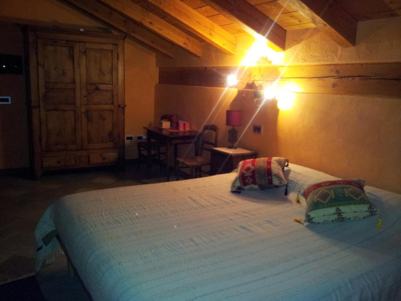 Il Rifugio Della Volpe Apartment อินทรอด ภายนอก รูปภาพ